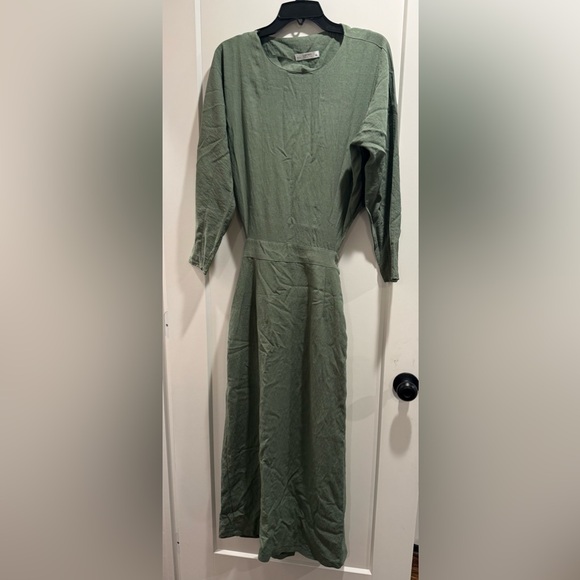 Loreen Fashion Light Green Midi Dress Size 36 - Picture 1 of 7